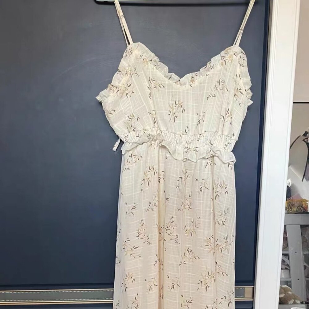 Halter lace dress